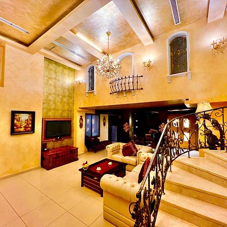 Queens Suite Hotel Beirut Exterior foto