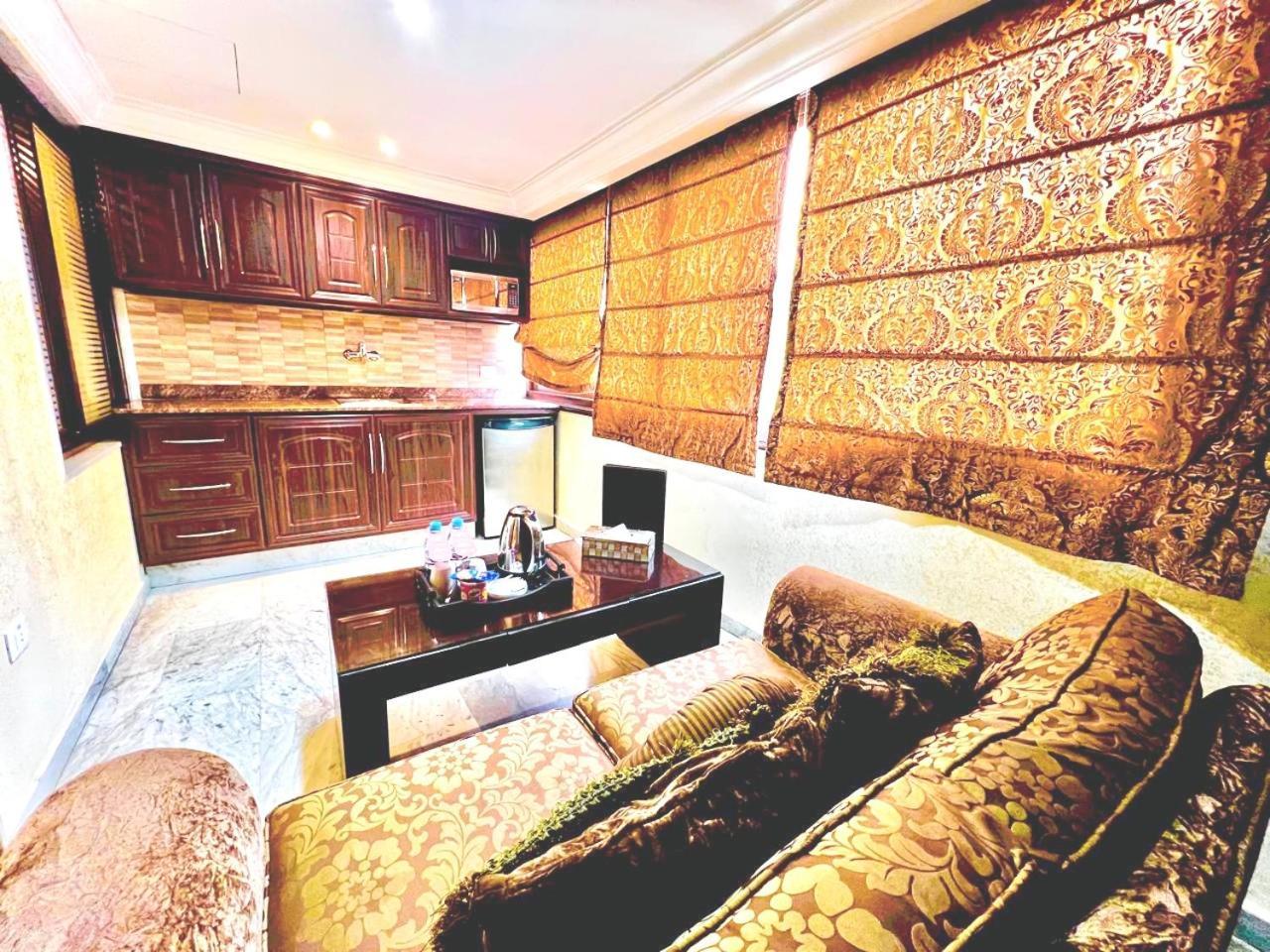 Queens Suite Hotel Beirut Exterior foto