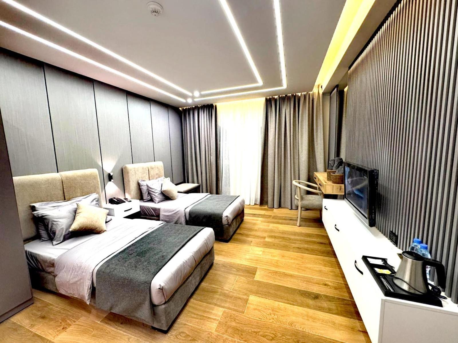 Queens Suite Hotel Beirut Exterior foto