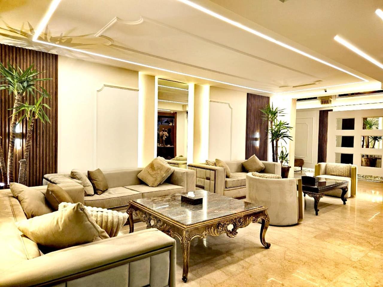 Queens Suite Hotel Beirut Exterior foto